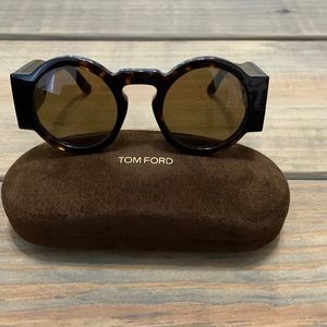 Tom Ford sunglasses TF606